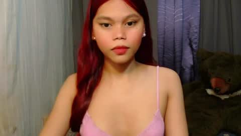Snapshot of dahlia_vivienne chatting on June 28, 2026, 5:19 pm yourgirlydahlia online show from June 28, 2026, 5:19 pm