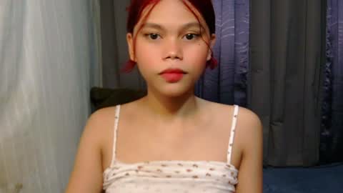 Snapshot of dahlia_vivienne chatting on July 18, 2026, 7:45 am yourgirlydahlia online show from July 18, 2026, 7:45 am