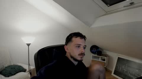 Daimon  online show from September 14, 2025, 11:37 pm