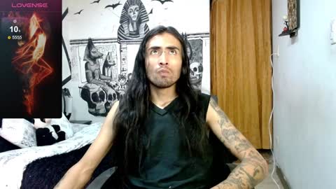 Snapshot of daimon_rock01 chatting on January 24, 2025, 3:00 am felipe online show from January 24, 2025, 3:00 am