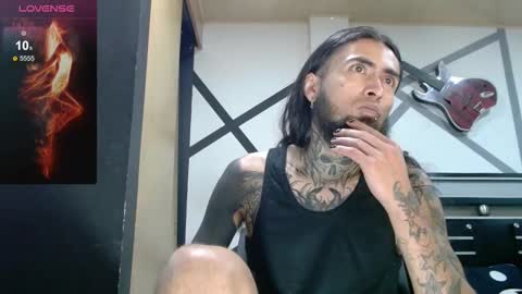 Snapshot of daimon_rock01 chatting on September 12, 2025, 4:45 am felipe online show from September 12, 2025, 4:45 am