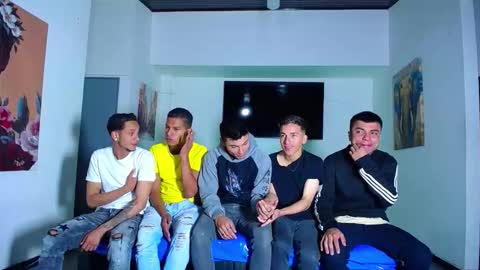 Snapshot of daiquirie chatting on September 12, 2025, 12:05 pm daiquirie online show from September 12, 2025, 12:05 pm