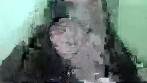 daisnconfusion_ online show from February 17, 2025, 5:53 pm