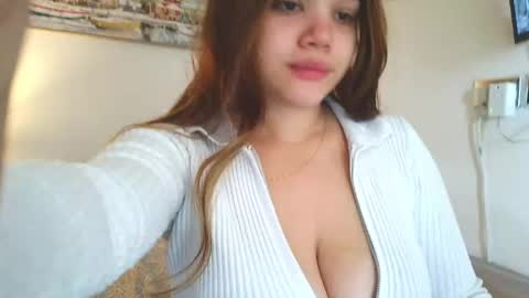 Snapshot of daisy_brown01 chatting on April 15, 2026, 9:49 am Dai my Instagram missdaisy 07 online show from April 15, 2026, 9:49 am