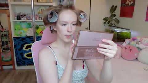 Daisy online show from May 13, 2026, 9:44 pm
