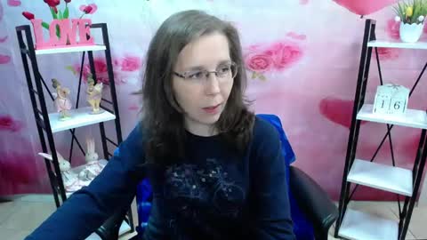 Snapshot of daisyedit chatting on May 16, 2026, 6:21 am DaisyEdit online show from May 16, 2026, 6:21 am