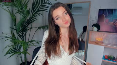 Snapshot of daisyfoulks chatting on February 9, 2025, 2:38 am Naomi online show from February 9, 2025, 2:38 am