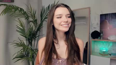 Snapshot of daisyfoulks chatting on February 22, 2025, 10:52 pm Naomi online show from February 22, 2025, 10:52 pm