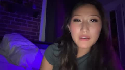 Daisy Kim online show from February 9, 2025, 5:19 am