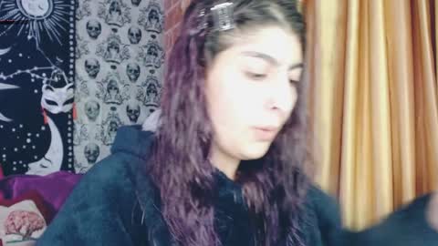    --  -- help me reach 100 hands up  online show from January 31, 2025, 5:19 am