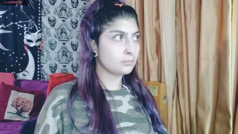    --  -- help me reach 100 hands up  online show from March 6, 2025, 2:09 am