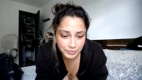 Snapshot of dakota01_ chatting on July 16, 2026, 10:27 pm IG dakotasofiaa online show from July 16, 2026, 10:27 pm