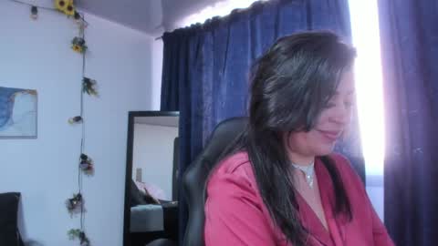 Snapshot of dakotaagray chatting on April 27, 2026, 12:36 pm Dakotaagray online show from April 27, 2026, 12:36 pm