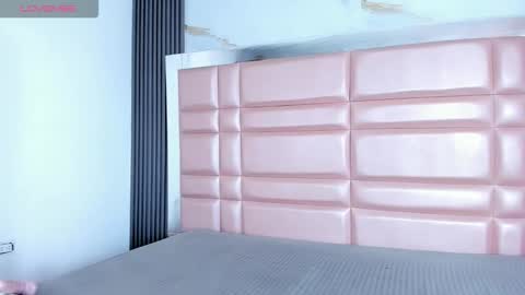 dakotastarkx online show from December 18, 2025, 1:28 pm