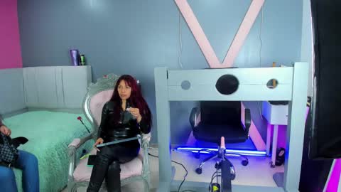  dakotha      online show from March 4, 2025, 7:32 pm