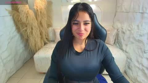 Snapshot of dakotha_v chatting on May 5, 2026, 3:14 am Dakotha online show from May 5, 2026, 3:14 am