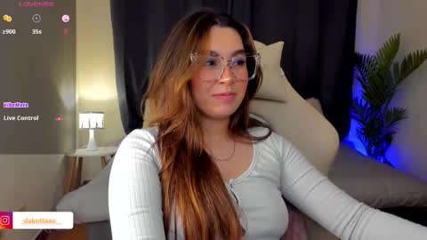 Snapshot of dakottaa__ chatting on October 10, 2025, 11:04 pm dakottaa__ online show from October 10, 2025, 11:04 pm