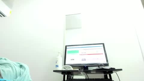  Ren  online show from September 11, 2025, 11:49 pm