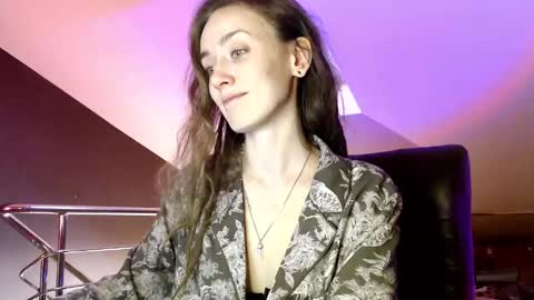 Dalia  online show from January 10, 2025, 10:06 am