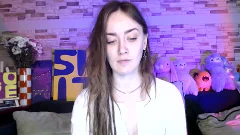 Dalia  online show from October 23, 2025, 9:41 am