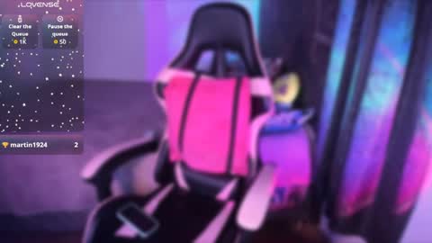 Dalia April online show from April 8, 2026, 1:05 am