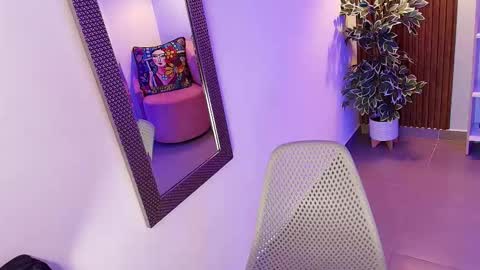 Dalila  online show from October 16, 2025, 6:09 pm