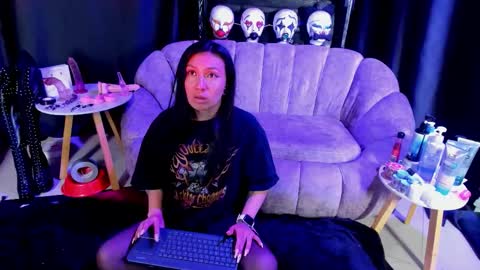 Im Tammy  online show from November 17, 2025, 8:14 pm