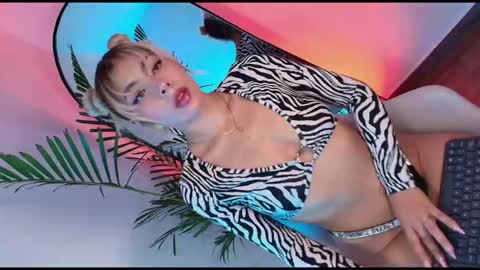 Snapshot of dalilathoms chatting on January 9, 2026, 9:05 pm dalilathoms online show from January 9, 2026, 9:05 pm