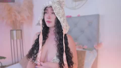 Dalyla online show from April 15, 2026, 1:07 pm