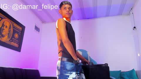 damar_felipe online show from January 22, 2025, 11:56 am
