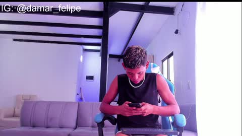 damar_felipe online show from February 7, 2025, 2:04 pm