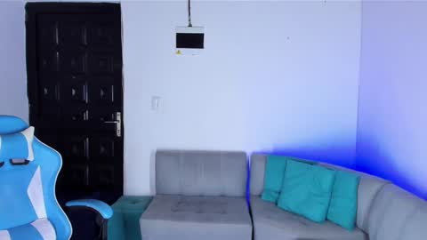 damar_felipe online show from March 12, 2025, 4:08 am