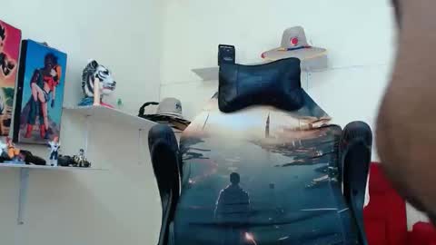 Snapshot of damian64436171 chatting on October 27, 2025, 10:25 pm damian64436171 online show from October 27, 2025, 10:25 pm