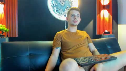 Damian Oliver online show from January 17, 2025, 4:49 am