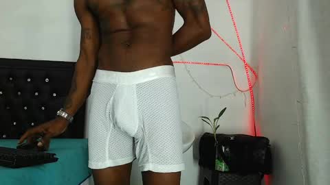 damian_hart_24cm online show from March 18, 2026, 12:08 pm