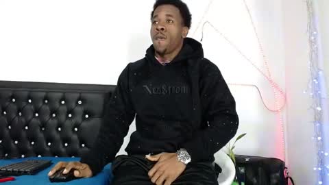 Snapshot of damian_hart_24cm chatting on June 9, 2026, 12:28 pm damian_hart_24cm online show from June 9, 2026, 12:28 pm