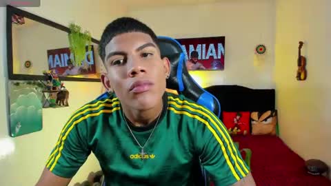 Snapshot of damian_latinxxx chatting on June 15, 2026, 3:20 am Damian online show from June 15, 2026, 3:20 am