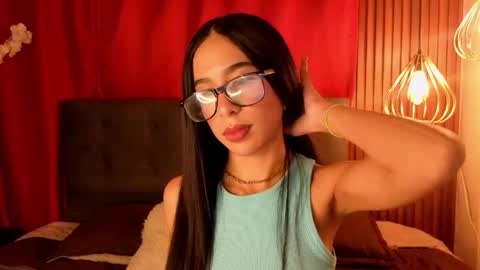 Snapshot of damian_n_lissa chatting on April 28, 2026, 11:32 pm damian_n_lissa online show from April 28, 2026, 11:32 pm