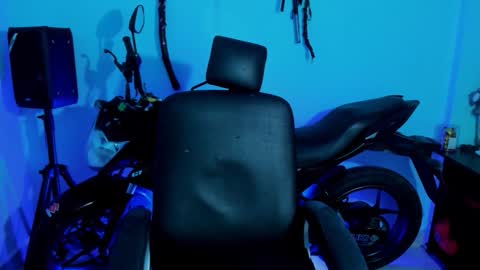 Damian torner online show from October 6, 2025, 8:01 am