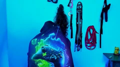 Damian torner online show from November 18, 2025, 7:13 am