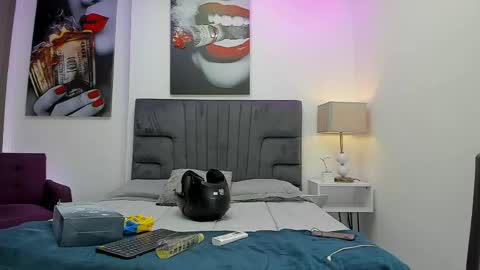 Snapshot of damian_vadim chatting on April 26, 2026, 11:19 am Damian Vadim online show from April 26, 2026, 11:19 am