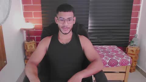 Snapshot of damiann_rees chatting on March 5, 2025, 2:12 pm instagram damiannreed. online show from March 5, 2025, 2:12 pm