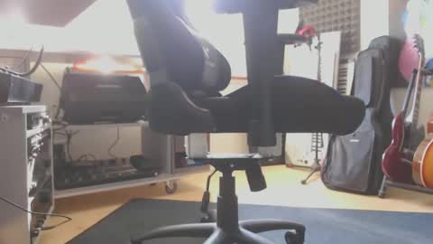 Ray online show from March 4, 2025, 11:08 am