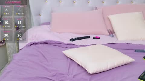 Julia online show from March 12, 2025, 7:24 am