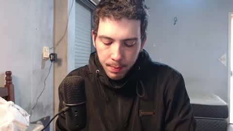 Snapshot of damon_hell chatting on July 14, 2026, 12:55 pm Damon online show from July 14, 2026, 12:55 pm