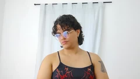 Snapshot of dan_blous chatting on February 6, 2026, 12:04 am Diane Blosson online show from February 6, 2026, 12:04 am