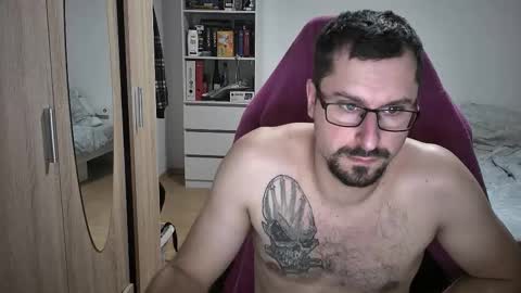 King Dan online show from October 24, 2025, 6:48 pm