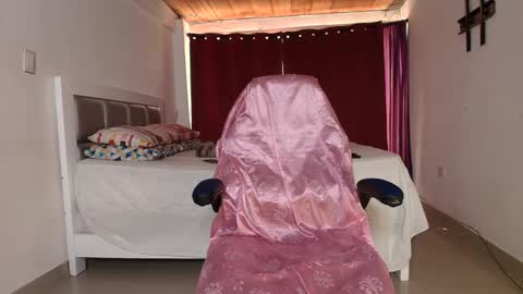 Snapshot of dana_777 chatting on September 25, 2025, 3:38 pm Dayana  online show from September 25, 2025, 3:38 pm