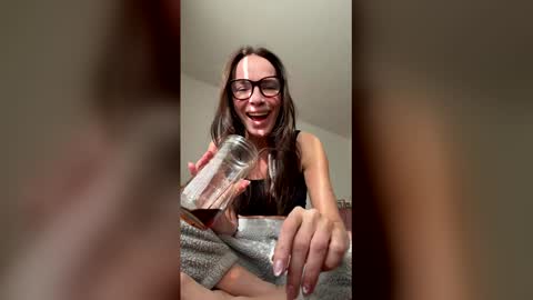 DanaDeArmond online show from February 11, 2026, 11:21 pm