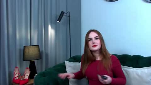 Snapshot of danadrake chatting on February 6, 2025, 1:05 am Dana online show from February 6, 2025, 1:05 am